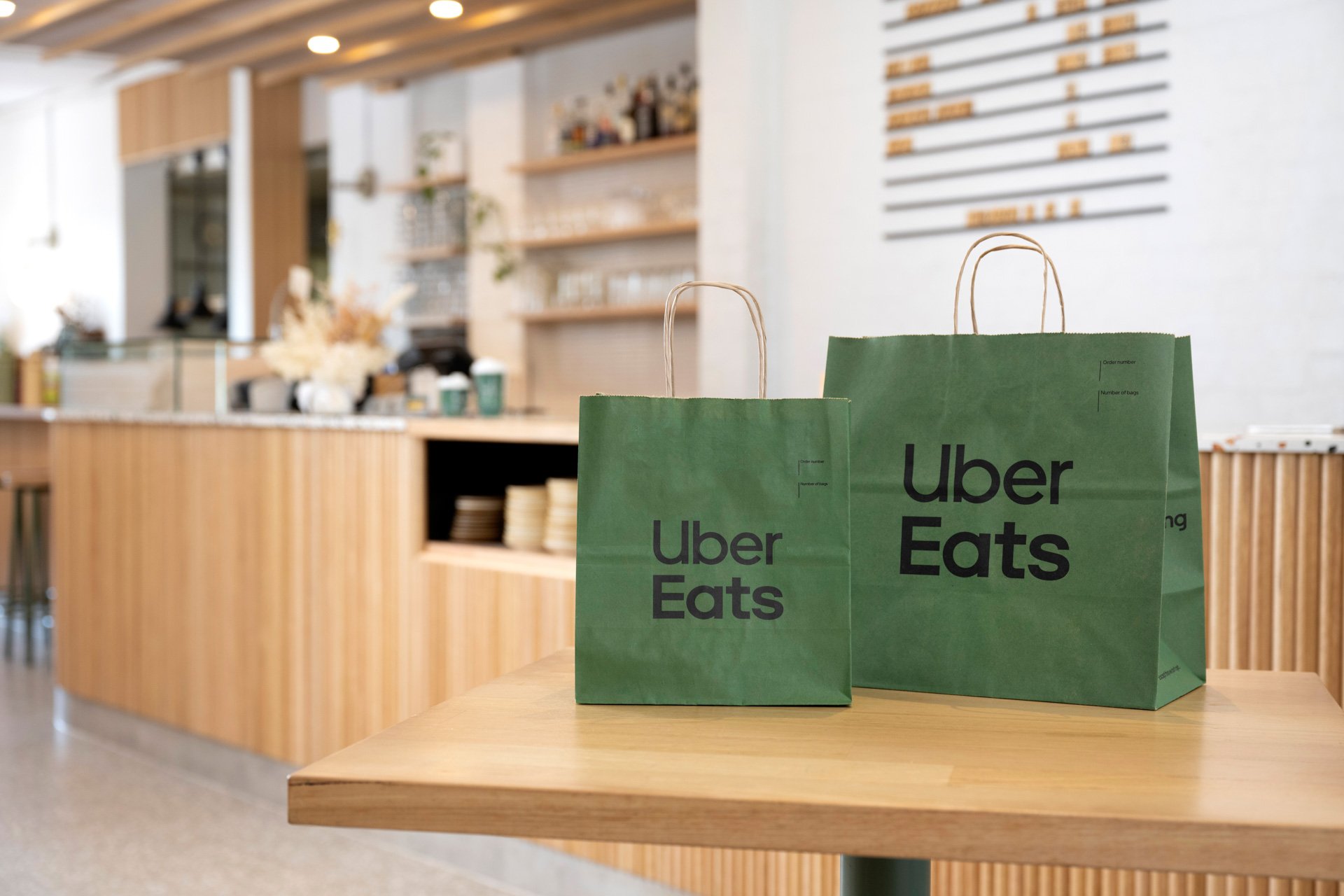 Uber recently told McDonald's to switch from giving us plastic bags to  putting the drinks in a sealed paper bag smh. Uber really doesn't have  common sense it seems. : r/UberEATS